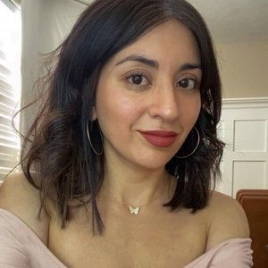 Meet your Posher, Jazmin